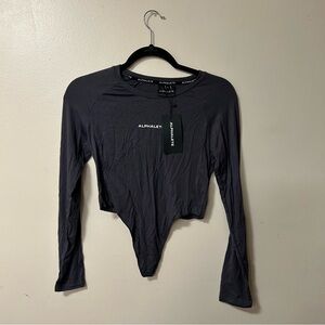 ALPHALETE - long sleeve crop top